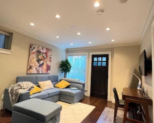 West Point Grey Apartment | PG House by UBC