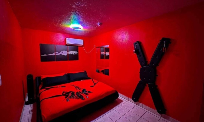 Maryvale House | Phoenix Adult-Only Kink Guesthouse, RedRoomforAdults