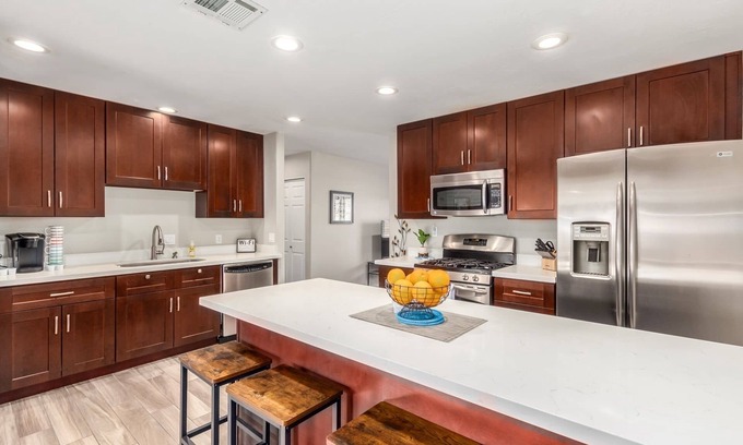 New Northtown House | Phoenix Mountain Preserve Retreat