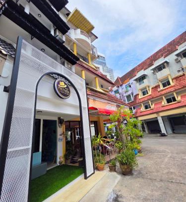 Talat Yai Hotel | Phunaya Phuket Oldtown Hotel