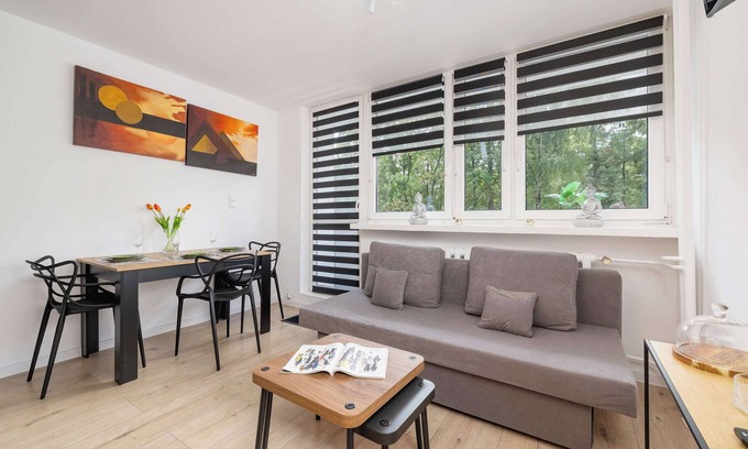 Katowice Apartment | Piastów 5 Katowice | Comfy Apartment | Balcony | Smart TV | Silesian Park, Zoo