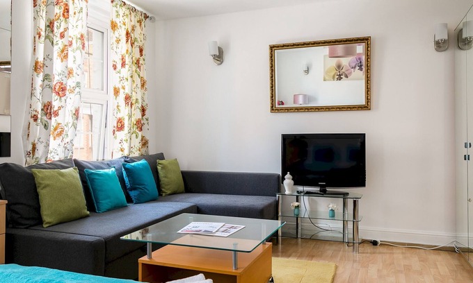 Bryanston and Dorset Square Apartment | PickThePlace Crawford place suites
