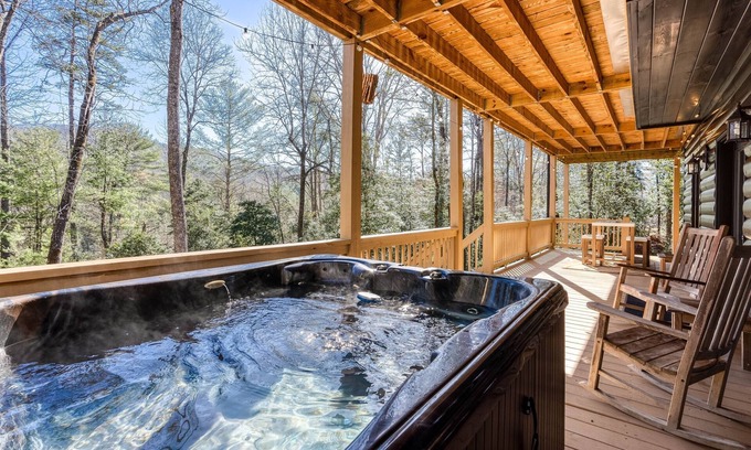 Blue Ridge Cabin | Piece of Paradise ~Hot Tub ~Pool Table ~Fire Pit