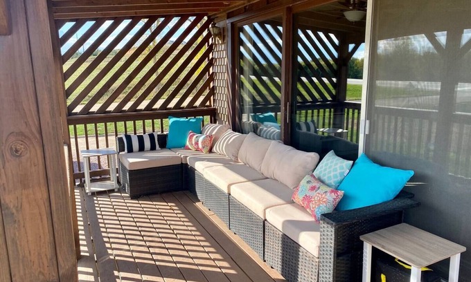 Yankton House | Pierson Ranch Overlook Near Lewis & Clark Lake