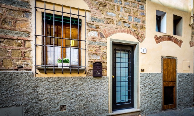 Isolotto Apartment | Pignone Apartment by Mmega