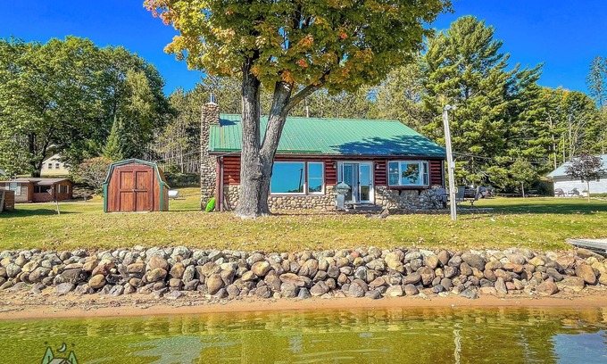 Park Falls Cabin | Pike Shores Lakeside Getaway, waterfront Cabin!
