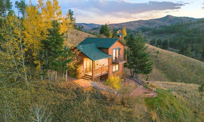 Woodland Park Cabin | Pikes Peak Ranch - Elk Ridge Cabin