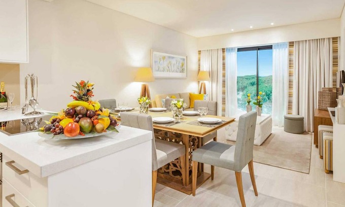 Olhos D'Agua Apartment | Pine Cliffs Garden Suite II