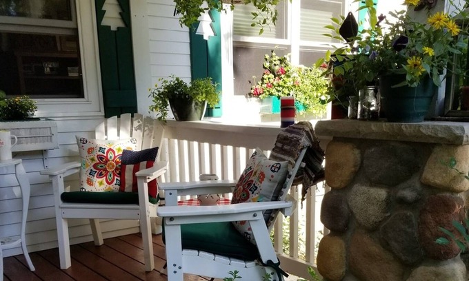 Ossipee House | Pine Haven Retreat-Your perfect lake cottage getaway!