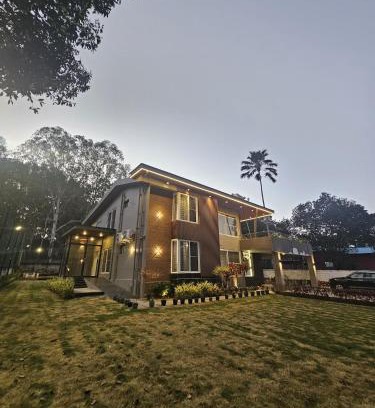 Yelagiri Apartment | Pine Tree Garden - No Alcohol Zone