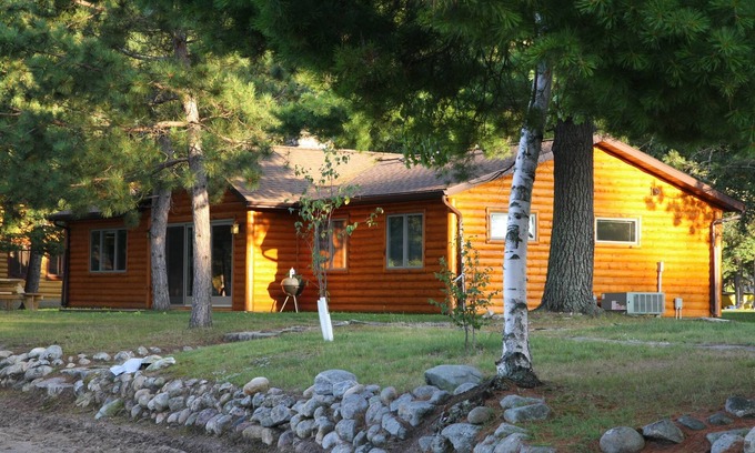Park Rapids House | Pines - 4 BR right on Big Sand Lake