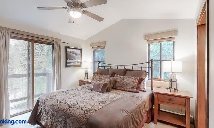 Steamboat Springs House | Pines at Ore House 202 PH6