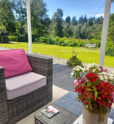 Ascog Apartment | Pinetree Cottage, dog friendly, Holiday let, Callander Invertrossachs