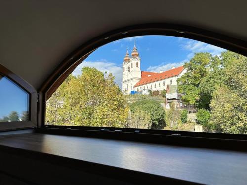 Tihany House | Piros Vendégház