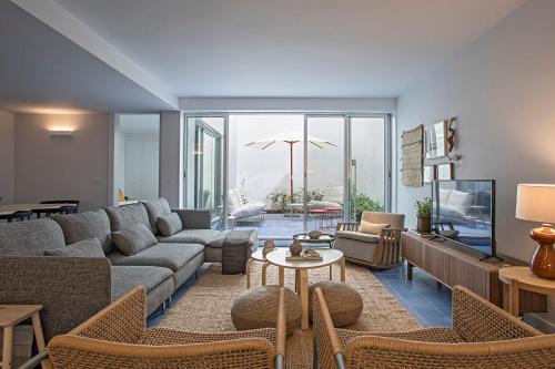 Encarnacao Apartment | Piso Azul Premium Apartments in Bairro Alto by LovelyStay