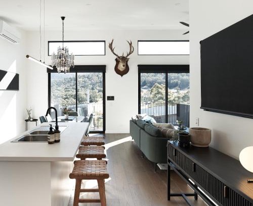 Lake Crackenback House | PISTE LUXURY CHALET - THE PETITE - Oaks Lake Crackenback Resort