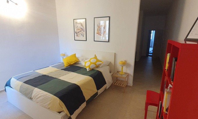 Santo Spirito Apartment | Pitti Rainbow Studio