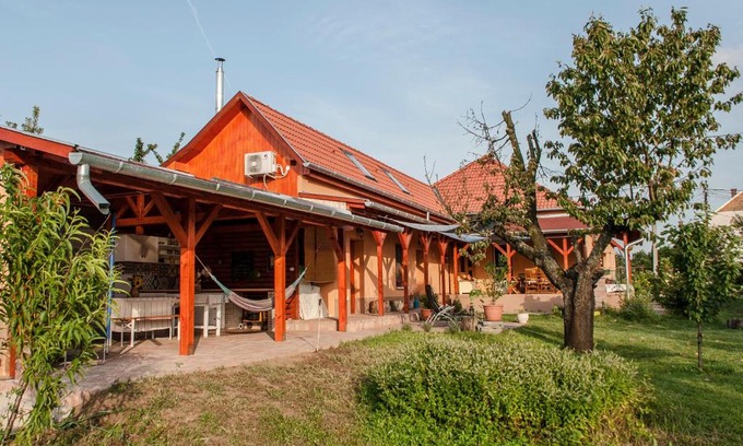 Tiszaorveny Apartment | Pitypangosporta