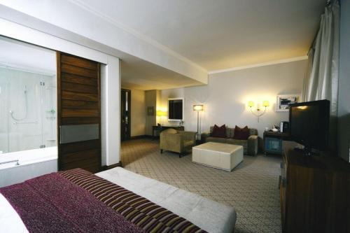 Greater Johannesburg Metropolitan Area Hotel | Pivot Hotel