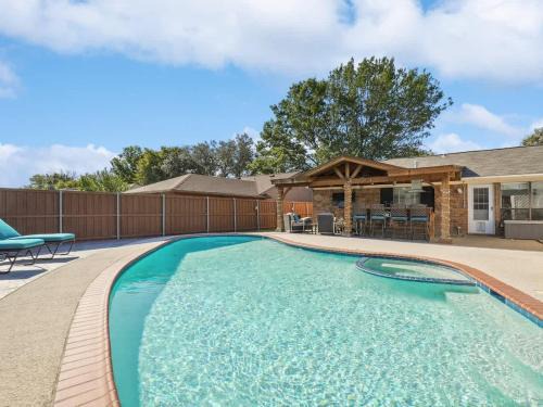 Cross Creek East House | Plano House close to Mckinney and Oak Point Park