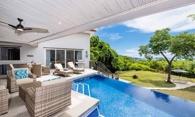 Panama Beach House | Playa Hermosa 4BR Sleep 8 Private Pool Ocean View
