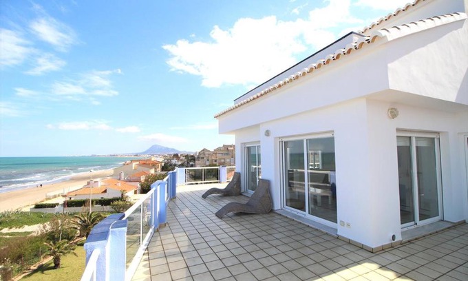 Les Deveses Apartment | Playa Surf 20