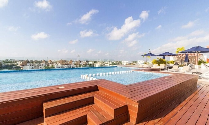 Gonzalo Guerrero Condo | PlayaDelCarmenCondoRental, Rooftop Pool/Great Area
