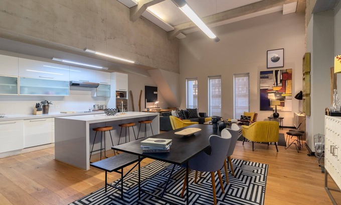 Foreshore Apartment | Playful NYC Style Loft, Two Min Walk from Long Street