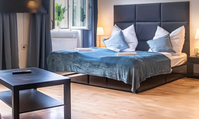 Meidling Apartment | Pleasant 2BR Apt.- Near U6 Station am Schöpfwerk