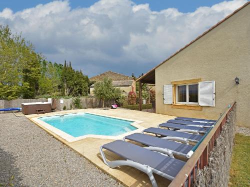 Montbrun-des-Corbieres Villa | Pleasant apartment with pool