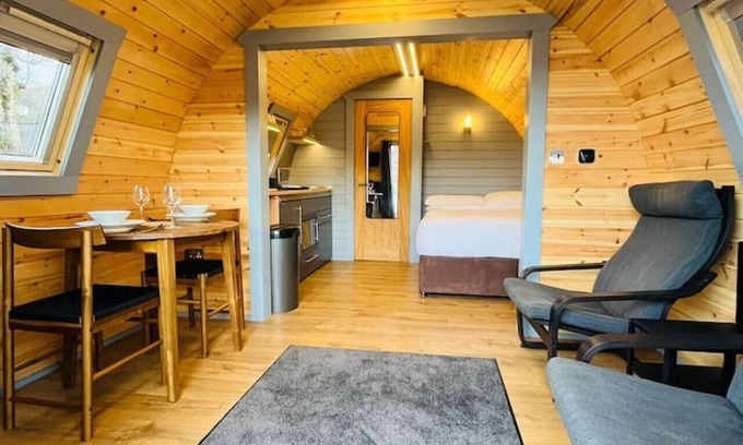 Fort William House | Plum Tree Pod in Central Fort William
