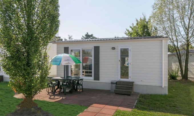 Ommel Resort | PM Prinsenchalet - Three Bedroom Resort, Sleeps 6