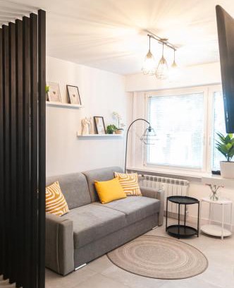 gmina Parzeczew Apartment | Po Sąsiedzku Apartament z Klimatem