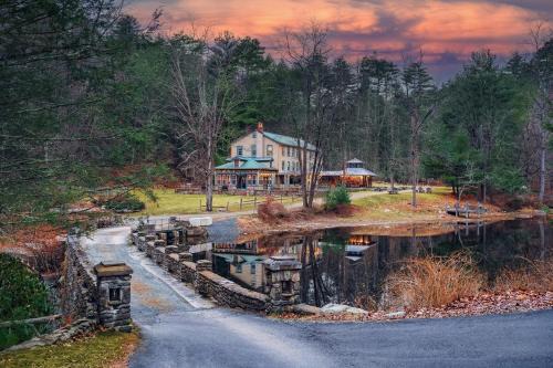 Beemerville House | Poconos Mansion with Pool Hot Tub and Sauna Tennis and Lake