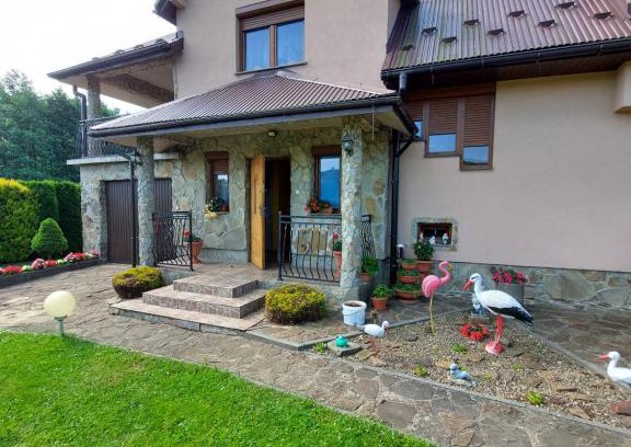 Dubiecko House | Pokoje w domu na wsi