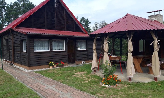 Miłomłyn Resort | Pokoje w lesie 1