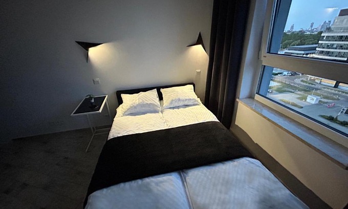 Wlochy Apartment | Poland Apartment 8