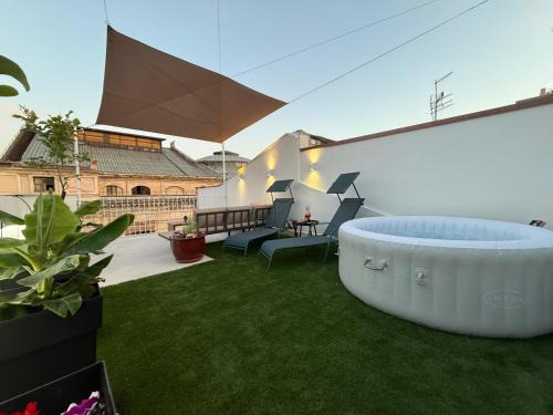 Ruggero Settimo Apartment | Politeama's Home - Luxury Apartment