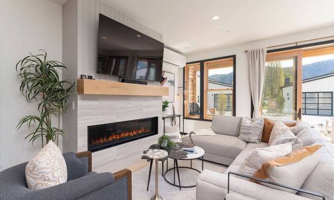 Wapato Point House | Ponderosa 4A at Wapato Point Resort on Lake Chelan