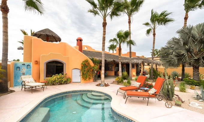 Los Barriles Apartment | Pool house in the heart of Downtown Los Barriles