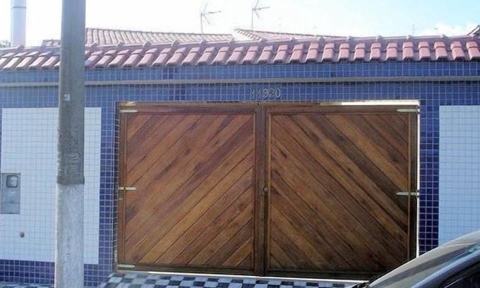 Mongagua House | POOL HOUSE WITH 2 BEDROOMS AND 3 BATHROOMS