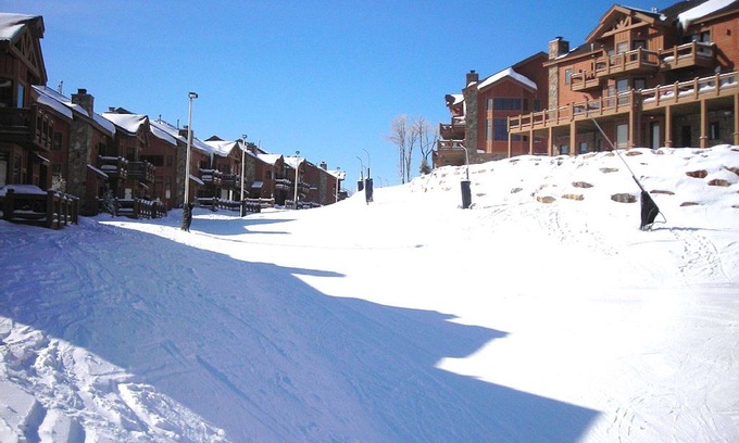 Champion House | Pool rules at www.Southwindatlaketahoe.com