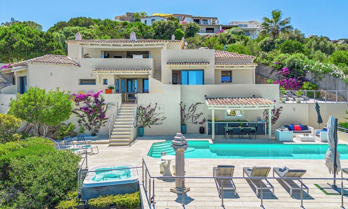 Pantogia Villa | PORT CERVO DESIGN AND COMFORT Villa pool and jacuzzi, beautiful view Pevero