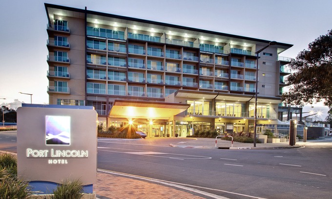 Port Lincoln Hotel | Port Lincoln Hotel