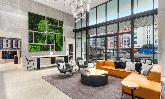 Downtown Apartment | Posh Lofty Pad in Central Redmond