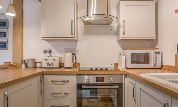 Chysauster House | Potters by the Sea