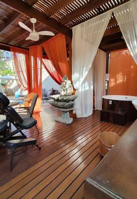 Balneario Praia do Pernambuco Hotel | Pousada Pé na Areia Guarujá