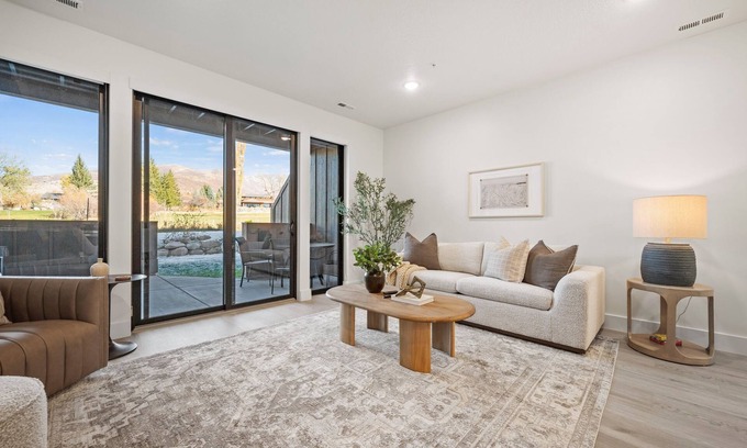 Wolf Creek Condo | Powder & Golf Pt B106 | Powder Mtn Ski Retreat