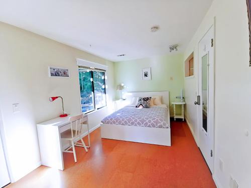 Issaquah Apartment | POWER ON - City Oasis