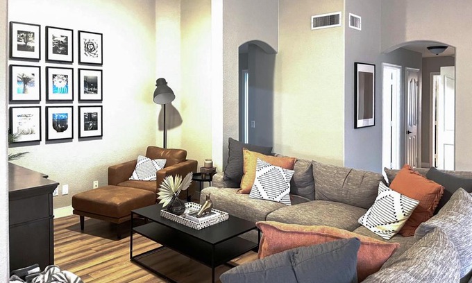 Power Ranch House | Power Ranch Retreat